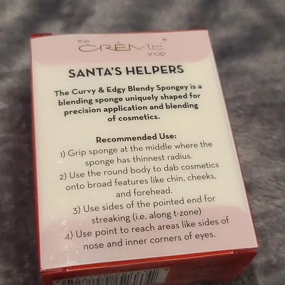 Brand new 2 for 1 blendy spongey by the Crème Shop - Picture 5 of 6